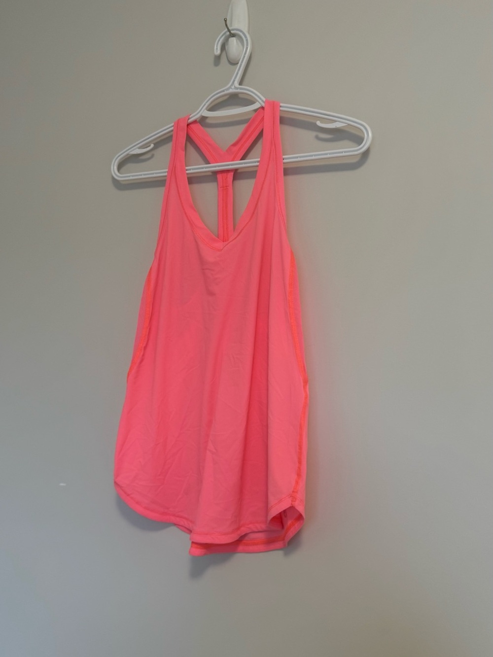Lululemon Fast Lane Singlet
Flash Light